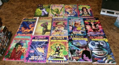 Lot of 16 Ghosts of Fear Street Books in 14 Volumes R.L. Stine - Imagem 1 de 2