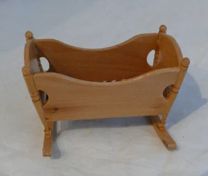 Alte antike Babywiege für die Puppenstube/ Puppenhaus - Bild 1 von 4