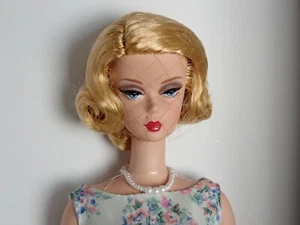 Silkstone Barbie Betty Draper Of MAD MEN Series ~ Gold Label ~ NRFB      - Bild 1 von 12