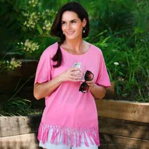 CAMISA ELSIE & ZOEY ZYA CUELLO ESCOCIO AJUSTE RELAJADO DOBLADILLO CON FLECOS - ROSA MEDUSAS - TAN GENIAL - Imagen 1 de 5
