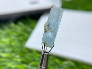 Natürlicher Aquamarin Kristall grober Edelstein 8,5 Karat 21 x 8 mm blaue Farbe - Bild 1 von 4