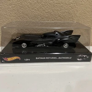 2014 HOT WHEELS BATMAN RETURNS BATMOBILE BLACK 1:24 DC COMICS - FACTORY SEALED! - Picture 1 of 4