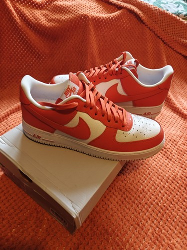 Nike Air Force 1'07 UK taglia 11 Cosmic Clay White AF1 scarpe da ginnastica sneakers ottime condizioni