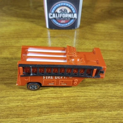 Remolque de camión de bomberos Hot Wheels The Heavyweights Redline departamento Red Hong Kong 1970 Foto 1 de 4