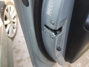 Kia Venga Mk1 YN 09-19 N/S Türschloss links Beifahrertür Schloss A69675 - Bild 1 von 2