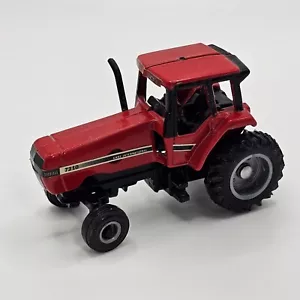 ERTL Die Cast Case International 7210 Red Tractor 1:64 Scale Farm Machine - Picture 1 of 11
