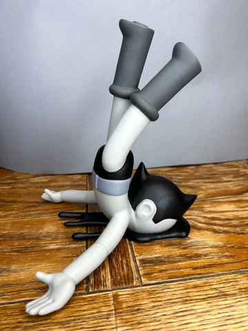 Astro Boy Figure Rare Josh Divine x Strange Cat Toys Mono Grey Designer Cover