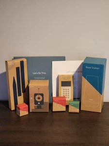 Simplisafe Security System 8 Piece Set Brand new in open box - Picture 1 of 9