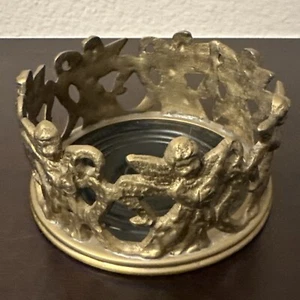 VINTAGE ANDREA BY SADEK SOLID BRASS LARGE WINE BOTTLE COASTER CUPID GALLERY - Picture 1 of 7