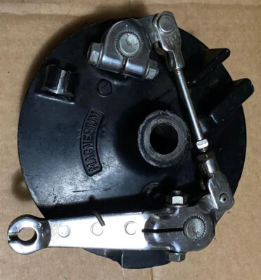 1981 HONDA CR450R CR250R XR250 XR500 Honda OEM PANEL FR BRAKE ASSY 45100-MA0-000 - Imagem 1 de 4