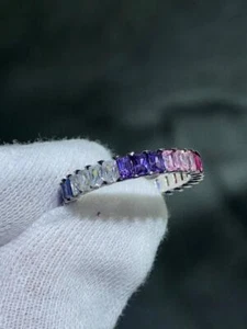 Platino Argento Sterling Arcobaleno Zaffiro Baguette Taglio Eternity Fedina 5.5 - Foto 1 di 12