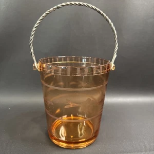 Cubo de hielo de vidrio vintage rosa depresión grabado patrón floral con mango retorcido - Imagen 1 de 17
