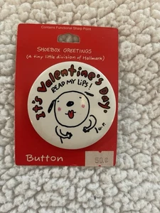 Hallmark BUTTON PIN Valentines Vintage Dog READ MY LIPS 1993 Shoebox Holiday NEW - Picture 1 of 2