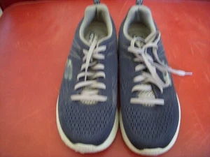 Men's Skecher's Lace Up Sneakers Air Cooled Memory Foam Shoes Size 8.5 - Picture 1 of 5