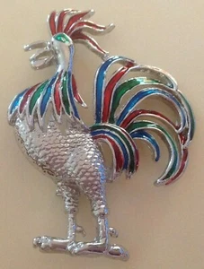 Beautiful ROOSTER Pin or Brooch - Colorful CHICKEN - Picture 1 of 2