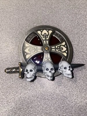 Espada Escudo Calaveras Cinturón Hebilla Inglaterra De Colección 1995 GAP Dragon Designs DD203 Foto 1 de 4