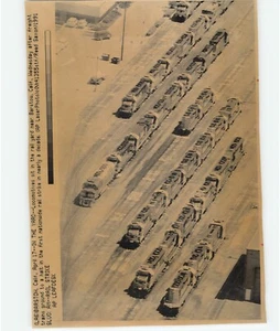 Locomotora MOTORES DE TREN sentado inactivo San Bernardino 1991 prensa láser foto - Imagen 1 de 2