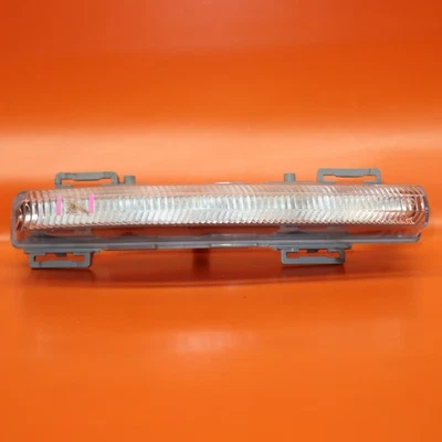 MERCEDES BENZ C250 LUZ ANTINIEBLA PASAJERO DERECHO 2012 2013 2014 2015 A204 906 9000 Foto 1 de 4