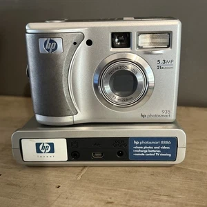 HP Photosmart 935 5.3MP Digital Camera 3x Optical Zoom & Dock. Camera Tested. - Picture 1 of 9