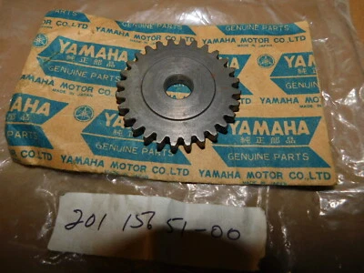  Engrenagem ociosa Kick Start Yamaha 1969 L5T e 1970 L5TA fabricante de equipamento original NOS - Imagem 1 de 2