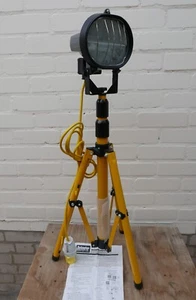 defender 500 watt single head tripod worklight 110v - Picture 1 of 2