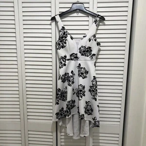 Crystal Doll Floral Strap Dress Zipper Closure Higher Hem In Front Size 3 - Picture 1 of 10