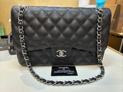 Bolso de Hombro Chanel Acolchado Doble Solapa Grande Negro Caviar Foto 1 de 4