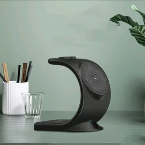 Three-in-one Magnetic Wireless Charger Bracket - Zdjęcie 1 z 6