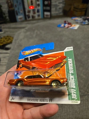 HOT WHEELS-TREASURE HUNT-1971 BUICK RIVIERA--2011 (15/11)-TARJETA CORTA Foto 1 de 4