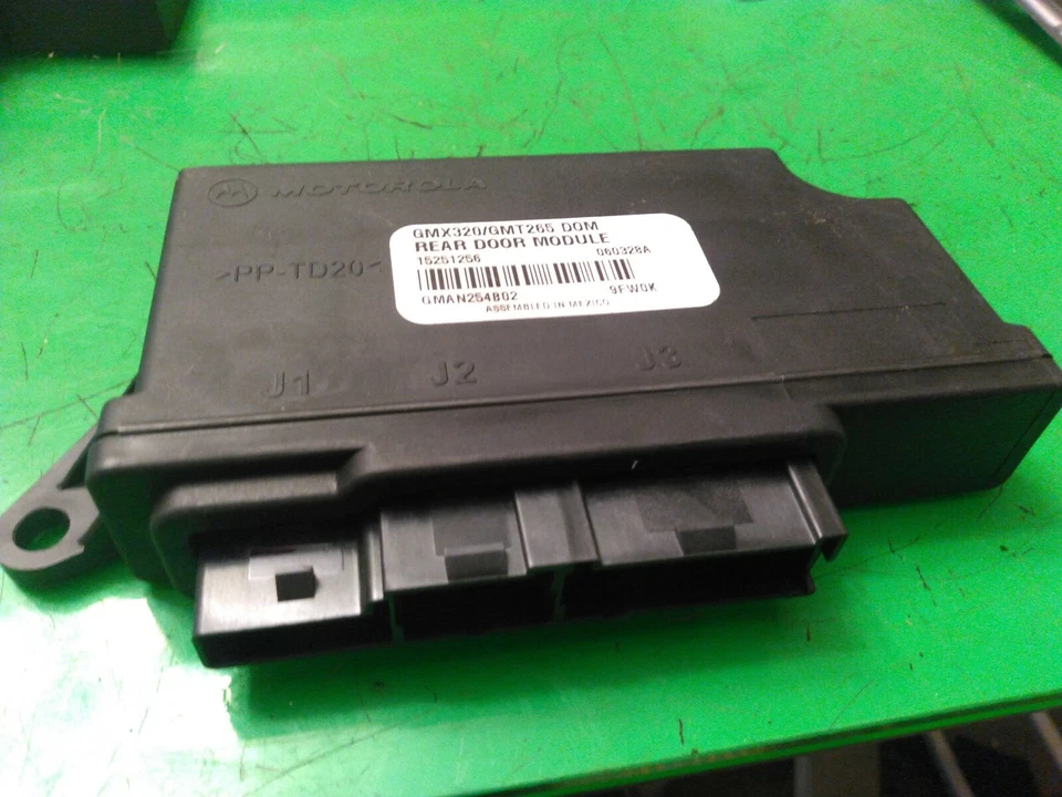 Cadillac SRX 2004 2005 2006 módulo de control de puerta lado del pasajero trasero de fábrica  Foto 1 de 1