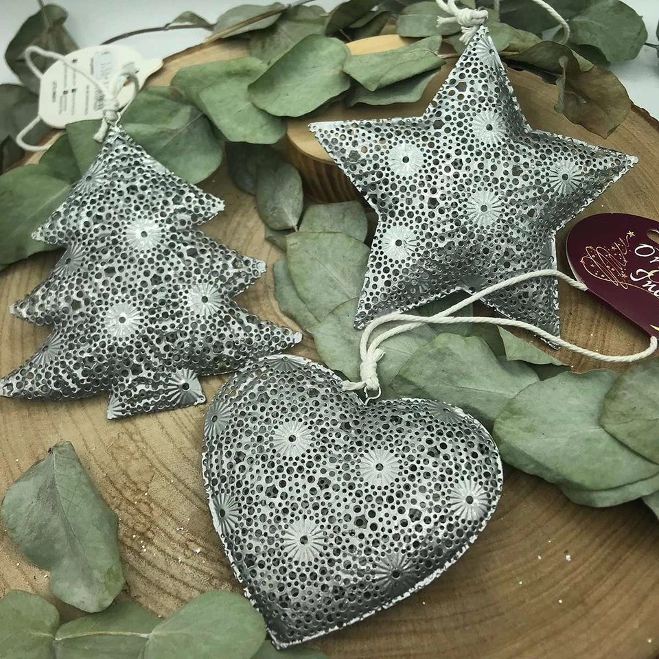 Set 5 Palline di Natale Argento Metallo Traforato - Immagine 1 di 1