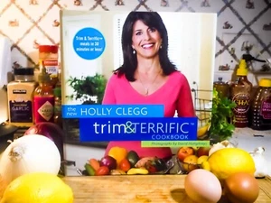 the new holly clegg trim & terrific cookbook vintage cookbook spiral bound - Imagen 1 de 6