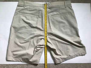 Herren Under Armour Logo hellbraun Polyester Golf flache Vorderseite Shorts Größe 38 - Bild 1 von 3