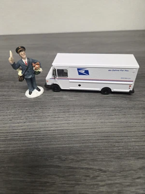 GREENLIGHT 1:64 2019 USPS POST OFFICE MAIL DELIVERY VEHICLE W/ Delivery Man - Image 1 of 4