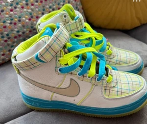 Scarpe da ginnastica donna retrò Nike AF1 Hi Supreme 1/0 07 stile 316656-111 4,5 rare - Foto 1 di 11