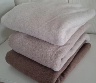 Cotton Fleece Dots 50 x145 cm - Bild 1 von 4