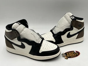 DS New Nike Air Jordan Retro 1 High OG 2020 Size 7 Authentic Basketball Trainer - Picture 1 of 10