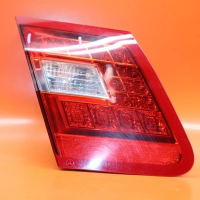 MERCEDES BENZ E350 LUZ TRASERA MALETERO CONDUCTOR IZQUIERDO 2010 2012 2013 A212 820 0764 4D Foto 1 de 4