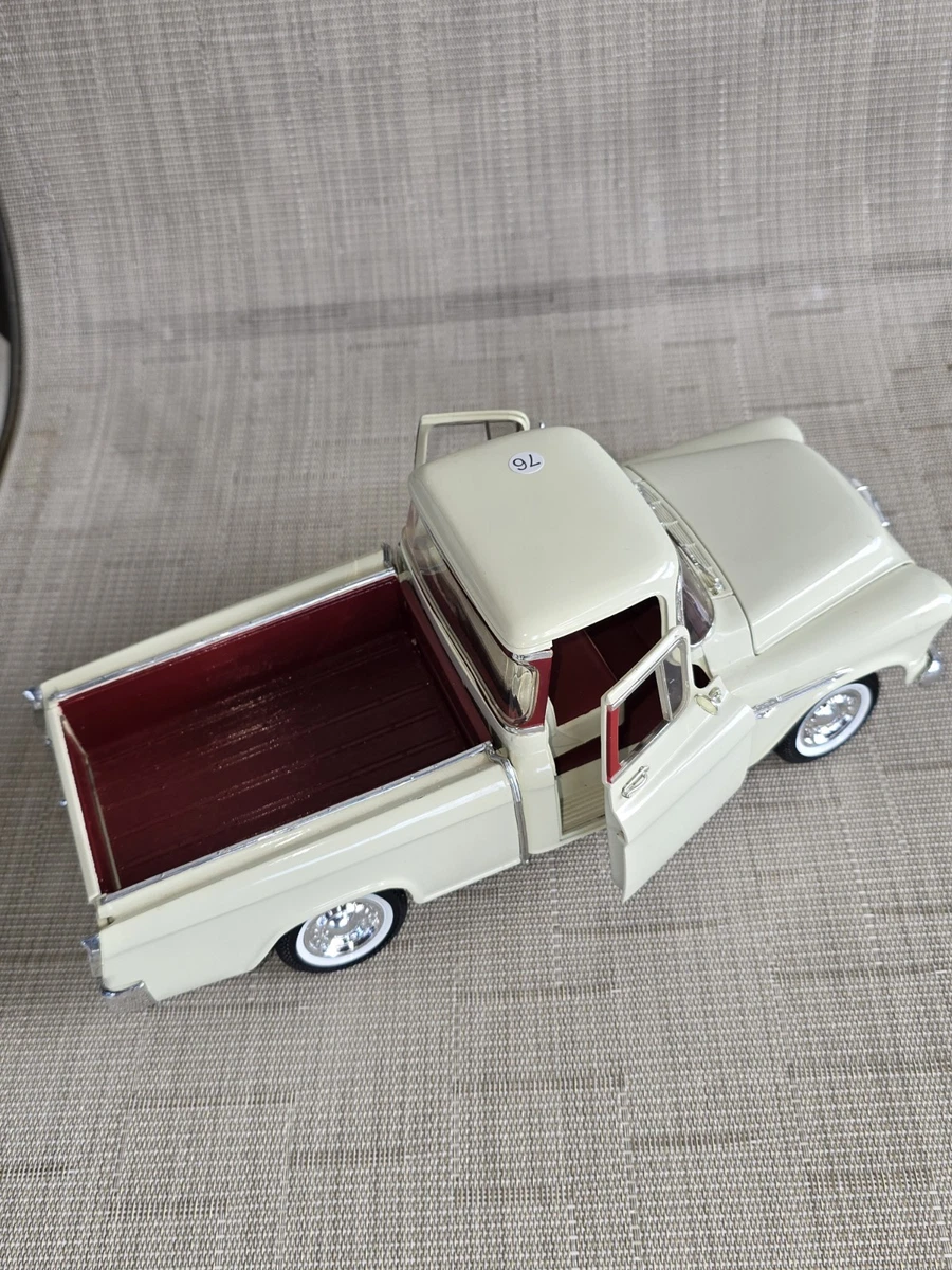 アーテル/'55 Chevyシボレー Cameoカメオ 1/18 絶版 アーテル/'55 Chevyシボレー Cameoカメオ 1/18 絶版