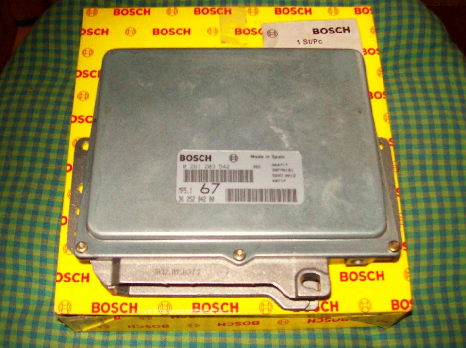 4 centraline nuove Peugeot 106 1.6i NFZ (TU5JP) BOSCH 0261203542 65KW/88CV - Immagine 1 di 1