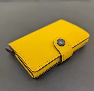 Secrid Mini Cartera Protector de Tarjeta Cuero Cartera Seguro Estuche para Tarjetas 8-10 Tarjetas - Imagen 1 de 3