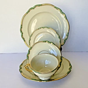 Seltenes Gedeck schwarzer Ritter Hohenberg goldbesetzt gewellter grüner Rand - Bild 1 von 17