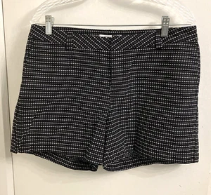 Liz Claiborne Womens Shorts Black White Short Petite Cotton Size 12P - Picture 1 of 6