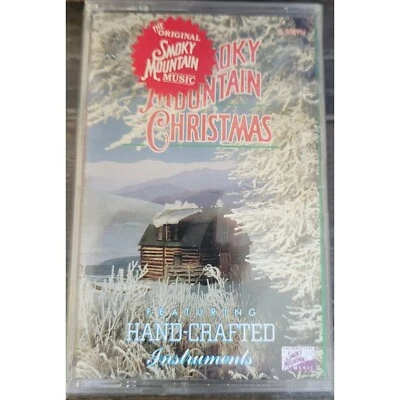 Smoky Mountain Christmas Music Cassette Tape Hand Crafted Instruments Foto 1 de 3