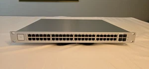 Przełącznik Ubiquiti US-48-500W 48-portowy gigabitowy przełącznik zarządzany zgodny z PoE+ z SFP+ - Zdjęcie 1 z 5