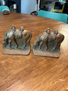 VINTAGE METALLGUSS WESTERN GRASPFERD MIT SÄTTELN BUCHSTÜTZEN - Bild 1 von 3