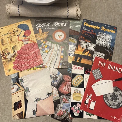 11 VTG Coats & Clark Pattern Books Edgings Fine Crochet Tatting Doilies 1940's - Image 1 of 4