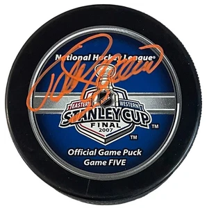TEEMU SELANNE FIRMADO ANAHEIM DUCKS 2007 STANLEY CUP JUEGO 5 DISCO BECKETT TESTIGO - Imagen 1 de 3