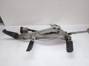 Honda Deauville Right Foot Peg Rear Brake Cylinder with Mount NT650 2003 650cc - Picture 1 of 16