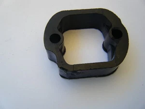 USED HOMELITE XL400 INTAKE MANIFOLD SPACER - Picture 1 of 1